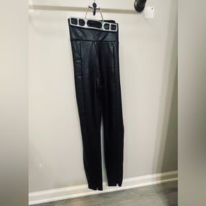 Black leather Abercrombie and fitch leggings